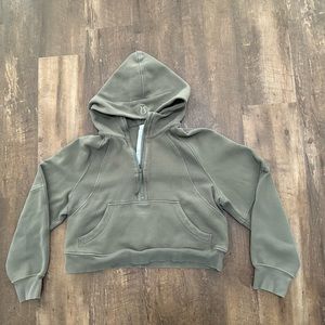 Lululemon cropped hoodie